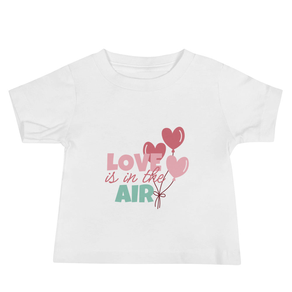 Love is in the air T-shirt